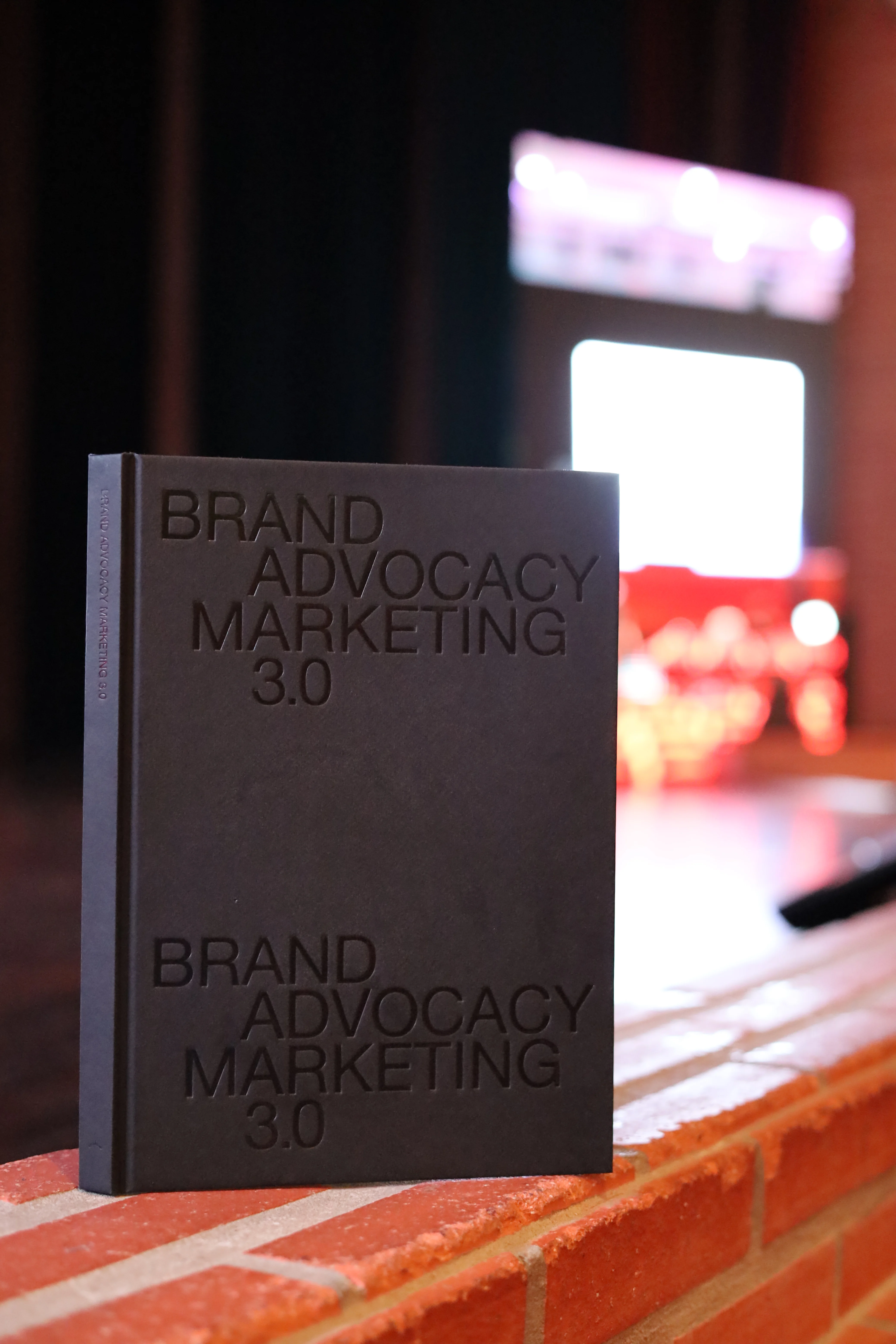 Fotografia de networking e conversas em evento (7)