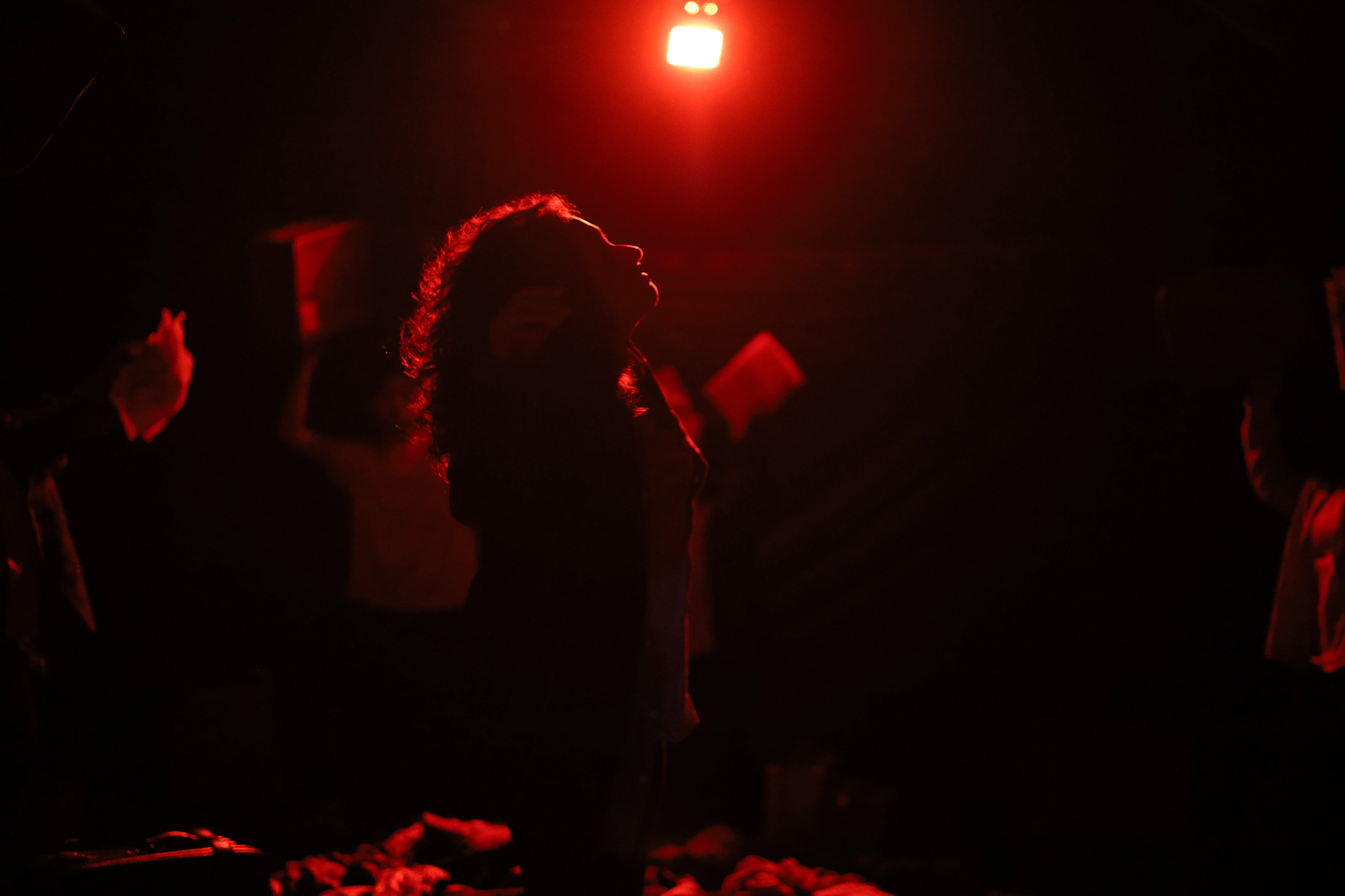 Plano geral do palco e plateia (3)